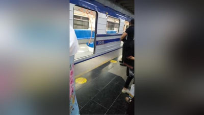 Изрображение 'В метро Ташкента устранили новую техническую неисправность'