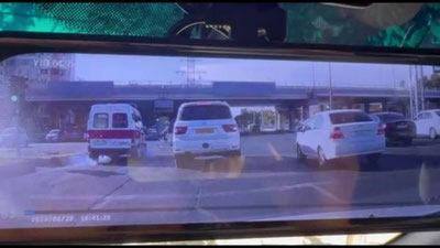 Изрображение 'В Ташкенте автомобиль скорой помощи сбил пенсионера на велосипеде (видео)'