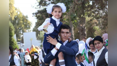 Изрображение 'В Узбекистане в первые классы школ пошли более 700 тысяч детей'