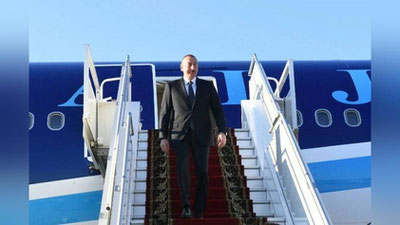 'Bortida Ozarbayjon prezidenti Ilhom Aliyev bo`lgan samolyot Samarqandga kelib qo`ndi'ning rasmi