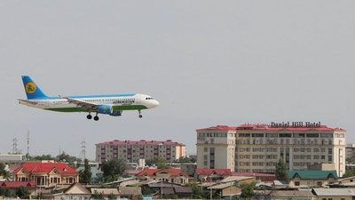 'Rossiyadan uchgan "Moskva - Qarshi" yo`lovchi samolyoti yarim yo`ldan yana aeroportga qaytishga majbur bo`ldi'ning rasmi