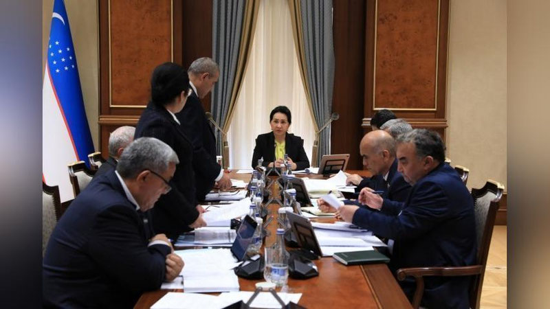 'Senatning o`ttiz uchinchi yalpi majlisi 7 oktyabr kuni chaqiriladi. Unda qanday masalalar ko`riladi?'ning rasmi