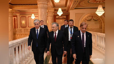 Изрображение 'Шавкат Мирзиёев посмотрел концерт, приуроченный к астанинскому саммиту СВМДА'