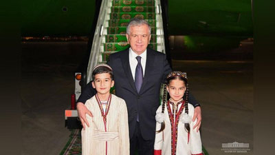 Изрображение 'Сегодня пройдут официальные мероприятия визита Президента Узбекистана в Туркменистан'