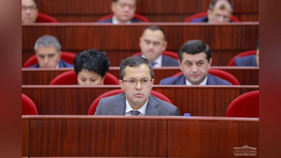 'Timur Ishmetov: "Nafaqa oluvchi ehtiyojmand oilalar 2 mlndan oshdi, biroq ularning ayrimlari ehtiyojmand emas"'ning rasmi