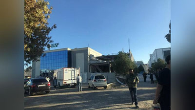 Изрображение 'Недостроенное здание обрушилось в Бухаре: 1 человек пострадал'