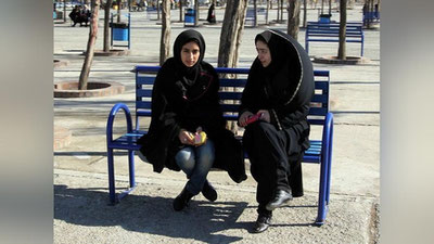 Изрображение 'В Иране будут выявлять женщин без хиджабов с помощью «умных камер»'