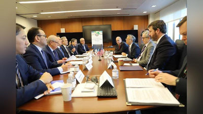 Изрображение 'США приветствовали готовность Узбекистана диверсифицировать импортные и экспортные рынки'