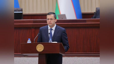 'YaIM 5,3 foiz, daromad 232,1 trillion so`m… Moliya vaziri 2023 yildagi davlatning xarajat va daromatlari haqida ma`lumot berdi  (video)'ning rasmi