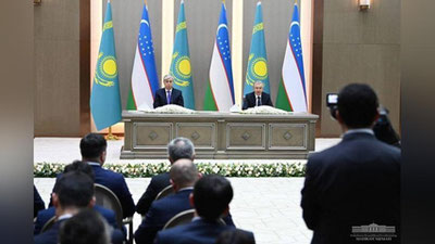 'O`zbekiston va Qozog`iston prezidentlari OAV vakillari uchun brifingda ishtirok etdi'ning rasmi