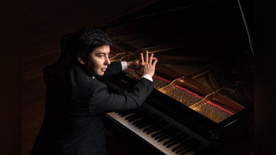 Изрображение 'Бехзод Абдураимов даст сольный концерт в Лувре'