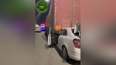 'Toshkentda to`xtab turgan yuk mashinasiga to`qnashgan "Cobalt" haydovchisi voqea joyida vafot etdi'ning rasmi