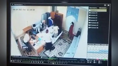 'Мактаб ўқитувчилари оммавий дўппосланганлиги ёзиб олинган видео тарқалди (видео)'ning rasmi