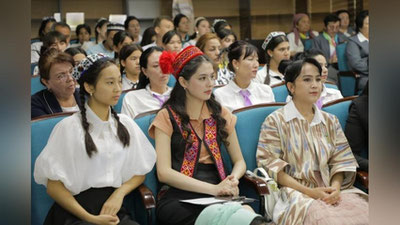 'Toshkent viloyatida “Milliy liboslar - millat ko`zgusi” mavzusida anjuman o`tkazildi'ning rasmi