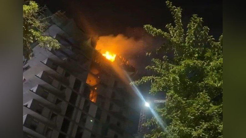 Изрображение 'В строящемся доме в Мирабадском районе Ташкента произошел пожар (видео)'