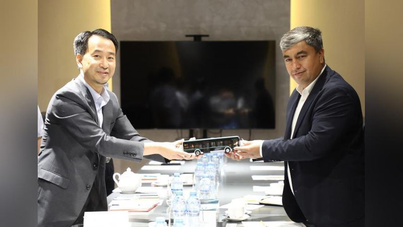 'Namanganga 100 ta yangi avtobuslar olib kelinadi'ning rasmi