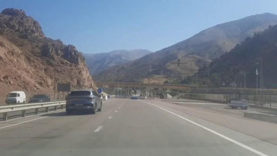 '"Qamchiq" dovonidagi “Ohangaronsoy” ko`prigidan o`tuvchi  “Toshkent-Vodiy” yo`nalishi vaqtincha yopildi  (video)'ning rasmi