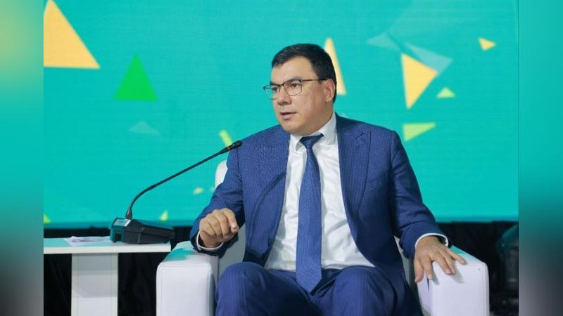 'Ekologiya vaziri Aziz Abduhakimov 500 nafardan ortiq yoshlar bilan ochiq muloqot o`tkazdi (foto)'ning rasmi