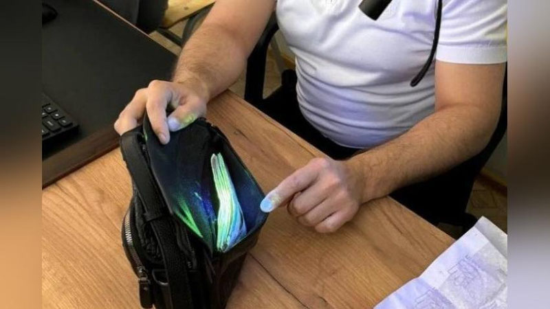 '3 ta hududda tibbiyot muassasalariga ishga kiritib qo`yishni va`da qilgan shaxslar ushlandi'ning rasmi