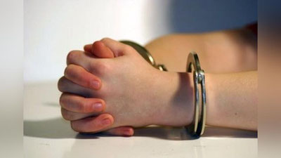 'Jinoyati uchun jazosini o`tab bo`lgan bolalardan "sudlanganlik" tamg`asini olib tashlash belgilanmoqda'ning rasmi