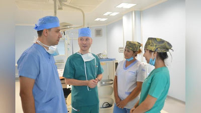 'TIBBIYoT XODIMLARNING O`RINDOShLIK ASOSIDA IShLASh TARTIBIGA O`ZGARTIRIShLAR KIRITILDI'ning rasmi