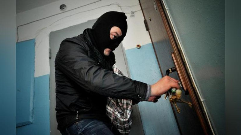 Изрображение 'ДОБЫЧЕЙ ГРАБИТЕЛЯ В ЧИЛАНЗАРСКОМ РАЙОНЕ СТАЛИ 75 ТЫСЯЧ СУМОВ'