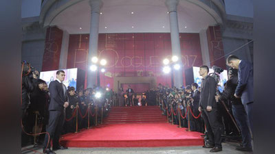 '“PROLOGUE – 2017” ФЕСТИВАЛИНИНГ “ҚИЗИЛ ЙЎЛАКЧА”СИ ҲАМДА ЁПИЛИШ МАРОСИМИДАН ФОТОРЕПОРТАЖ 'ning rasmi