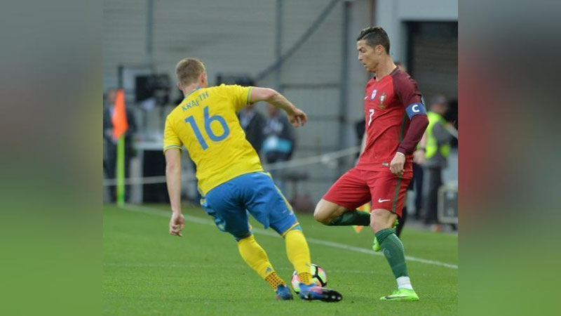 'O`rtoqlik o`yini. Ronalduning goli Portugaliyani mag`lubiyatdan saqlab qola olmadi'ning rasmi