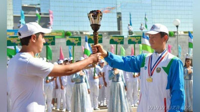 Изрображение 'Факел Универсиады отправился в Фергану'