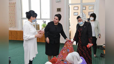 'Senat Raisi Olmazor tumanini ijtimoiy-iqtisodiy rivojlantirish uchun amalga oshirilayotgan ishlar bilan tanishdi'ning rasmi