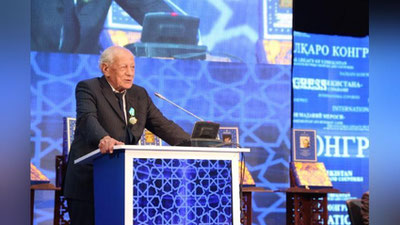 Изрображение 'ЭДВАРД РТВЕЛАДЗЕ НАГРАЖДЕН ОРДЕНОМ "ЭЛ-ЮРТ ХУРМАТИ"'