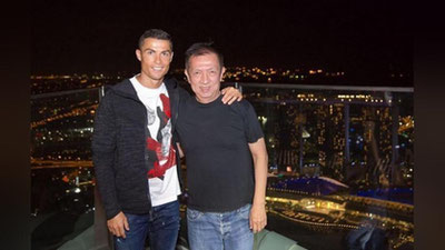 'КРИШТИАНУ РОНАЛДУ “ВАЛЕНСИЯ” ПРЕЗИДЕНТИ УЙИГА ТАШРИФ БУЮРДИ 'ning rasmi