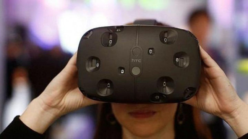 Изрображение 'Очки HTC Vive продаются рекордным количеством'