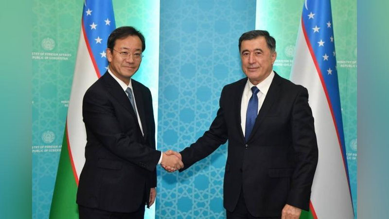Изрображение 'Глава МИД Узбекистана принял нового посла Японии в Ташкенте'
