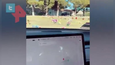 Изрображение 'Датчики Tesla "увидели" человека на пустом кладбище (видео)'