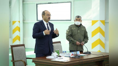 'Bosh vazir Prezident topshirig`i ijrosi yuzasidan Sirdaryoga bordi'ning rasmi