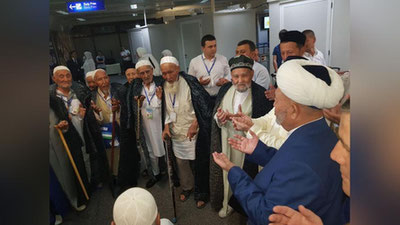 Изрображение 'ВЕТЕРАНЫ ВТОРОЙ МИРОВОЙ ВОЙНЫ ВЕРНУЛИСЬ ИЗ ХАДЖА'