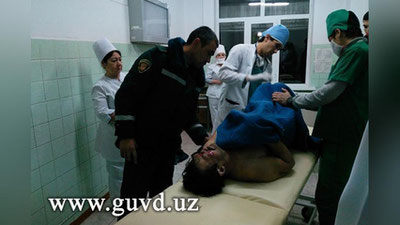 Изрображение 'В ТАШКЕНТЕ СОТРУДНИКИ ГУВД СПАСЛИ ТОНУЩЕГО В КАНАЛЕ ЧЕЛОВЕКА'