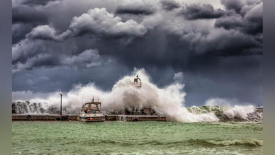 'Yaponiyada kuchli to`fon tufayli 2 milliondan ortiq odam evakuasiya qilindi'ning rasmi