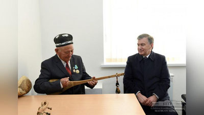 'Шавкат Мирзиёев «Амударё» болалар оромгоҳи ва Бахшилар мактабини бориб кўрди'ning rasmi