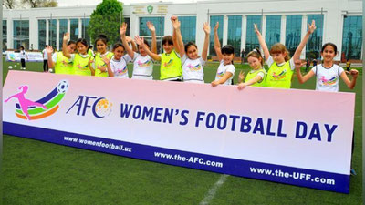 'Toshkentda OFK ayollar futboli kuniga bag`ishlangan futbol festivali bo`lib o`tadi 'ning rasmi