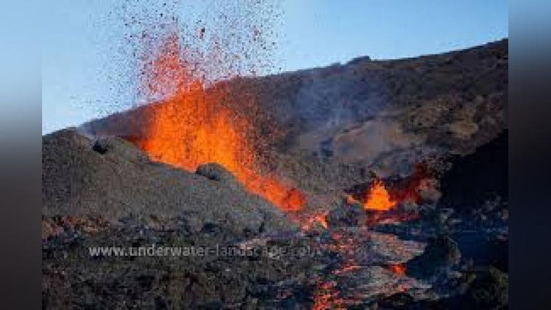 'Vulqon hammaning qiziqishini oshirmoqda'ning rasmi