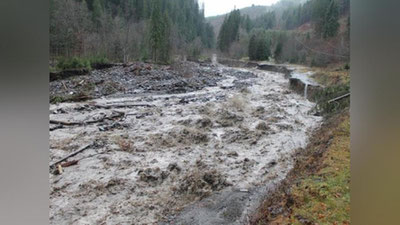 '"O`zgidromet" shoshilinch axborot e`lon qildi'ning rasmi