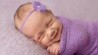 'Сэнди Форд фотосуратларидаги кўнгилни ийдирадиган чақалоқлар (Видео)'ning rasmi