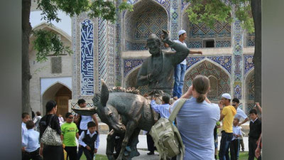 'Ўзбекистонда туристларга жамоат жойларида суратга олишга рухсат этилади'ning rasmi