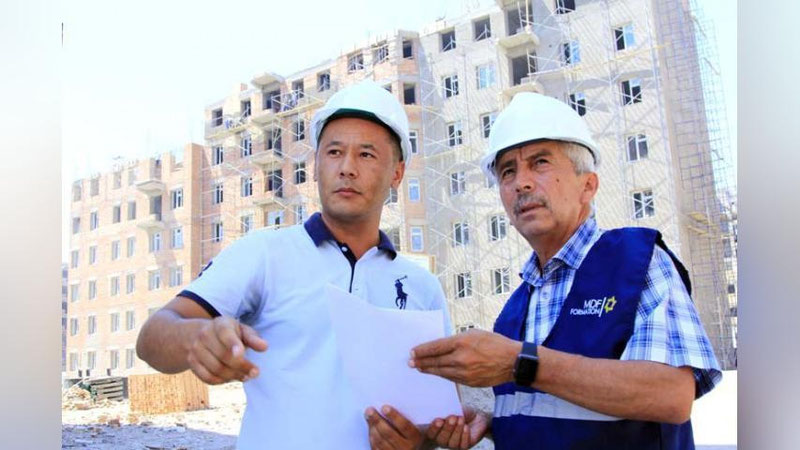 'ARZON VA KO`P QAVATLI UY-JOYLAR QURILIShI IZChIL DAVOM ETTIRILADI'ning rasmi