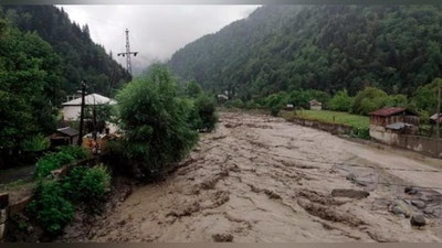 '"O`zgidromet" sel kelishi kutilayotgan hududlar bo`yicha shoshilinch axborot berdi'ning rasmi