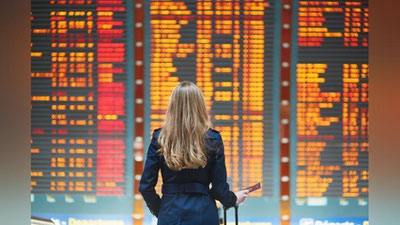 Изрображение 'Какие услуги обязан предоставить авиаперевозчик при задержке рейса?'