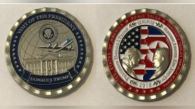 'Tramp va Kim Chen In uchrashuvi oldi esdalik tangalari chiqarildi'ning rasmi