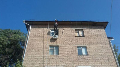 Изрображение 'САМАРКАНДСКИЕ СПАСАТЕЛИ ПРИШЛИ НА ПОМОЩЬ ДЕТЯМ ЧЕРЕЗ ОКНО'